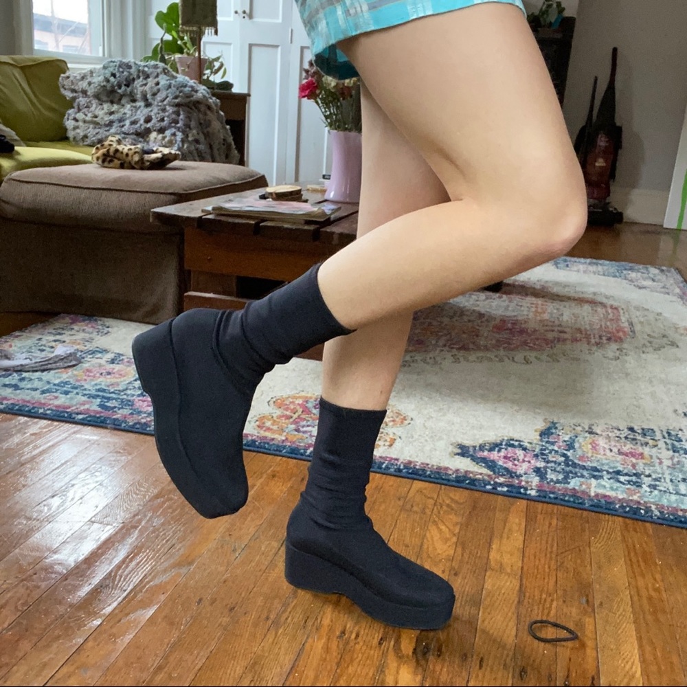 Vagabond sock boots